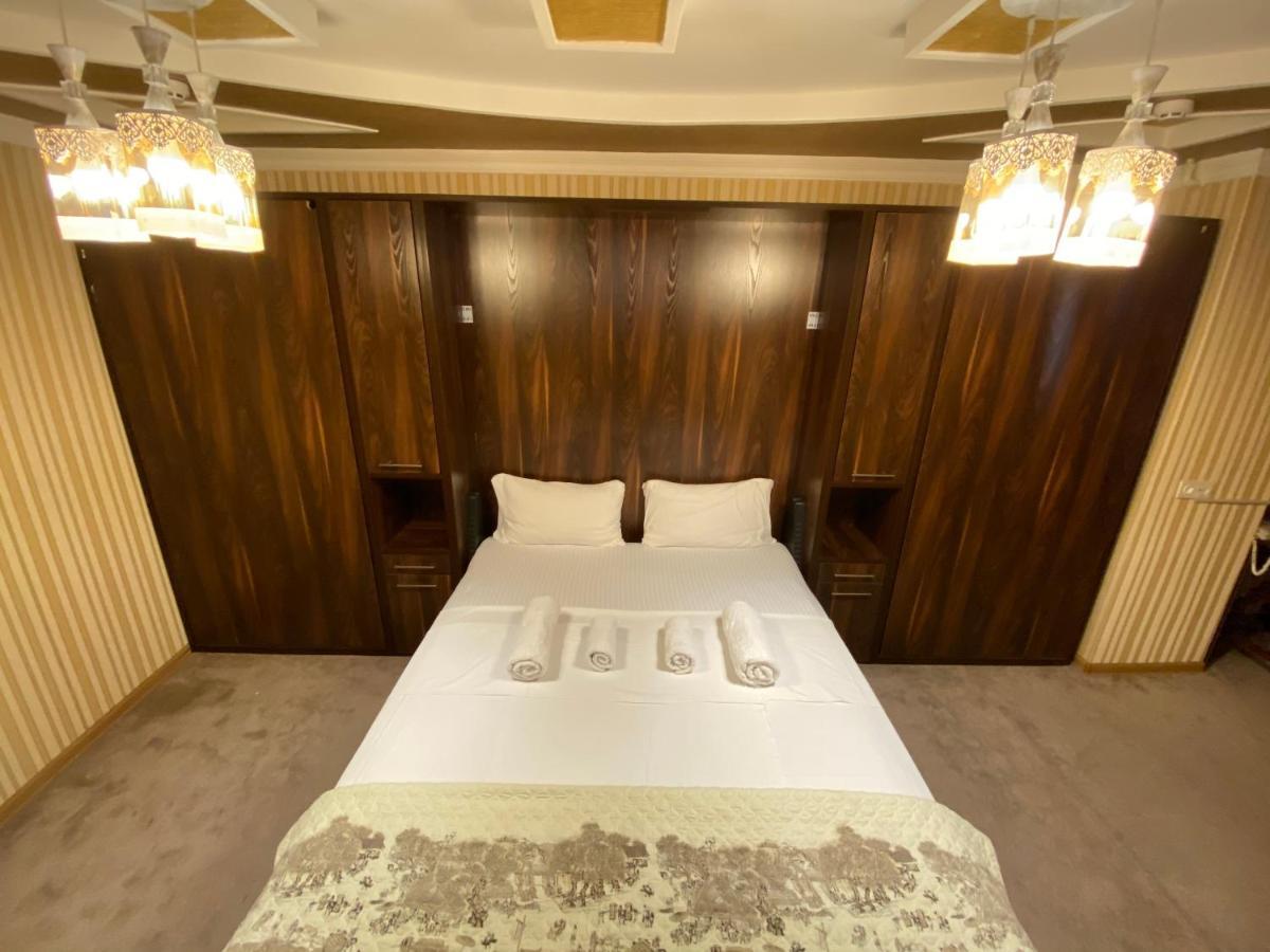 Budget Hotel And Hostel 塔什干 外观 照片
