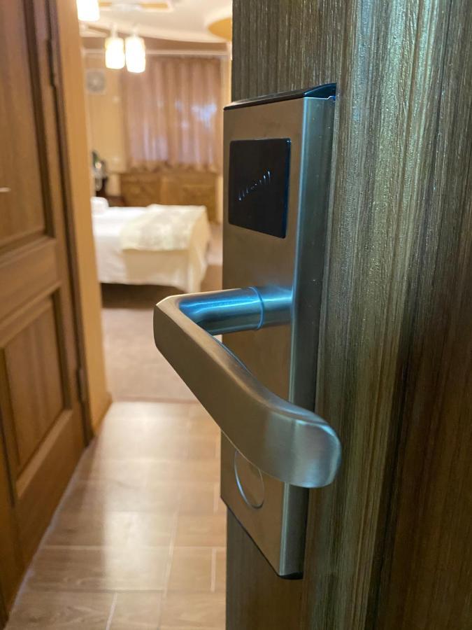 Budget Hotel And Hostel 塔什干 外观 照片