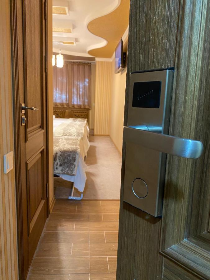 Budget Hotel And Hostel 塔什干 外观 照片
